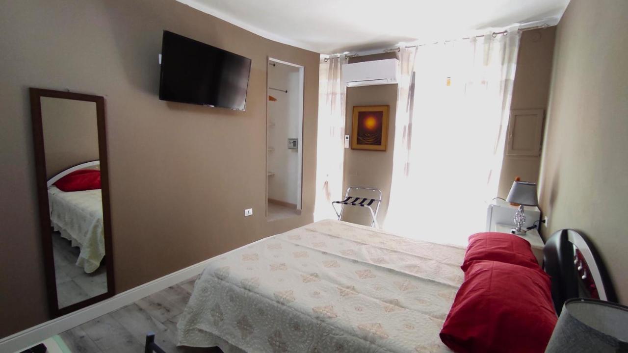 Bed and Breakfast Yaki Domo Cagliari Zewnętrze zdjęcie